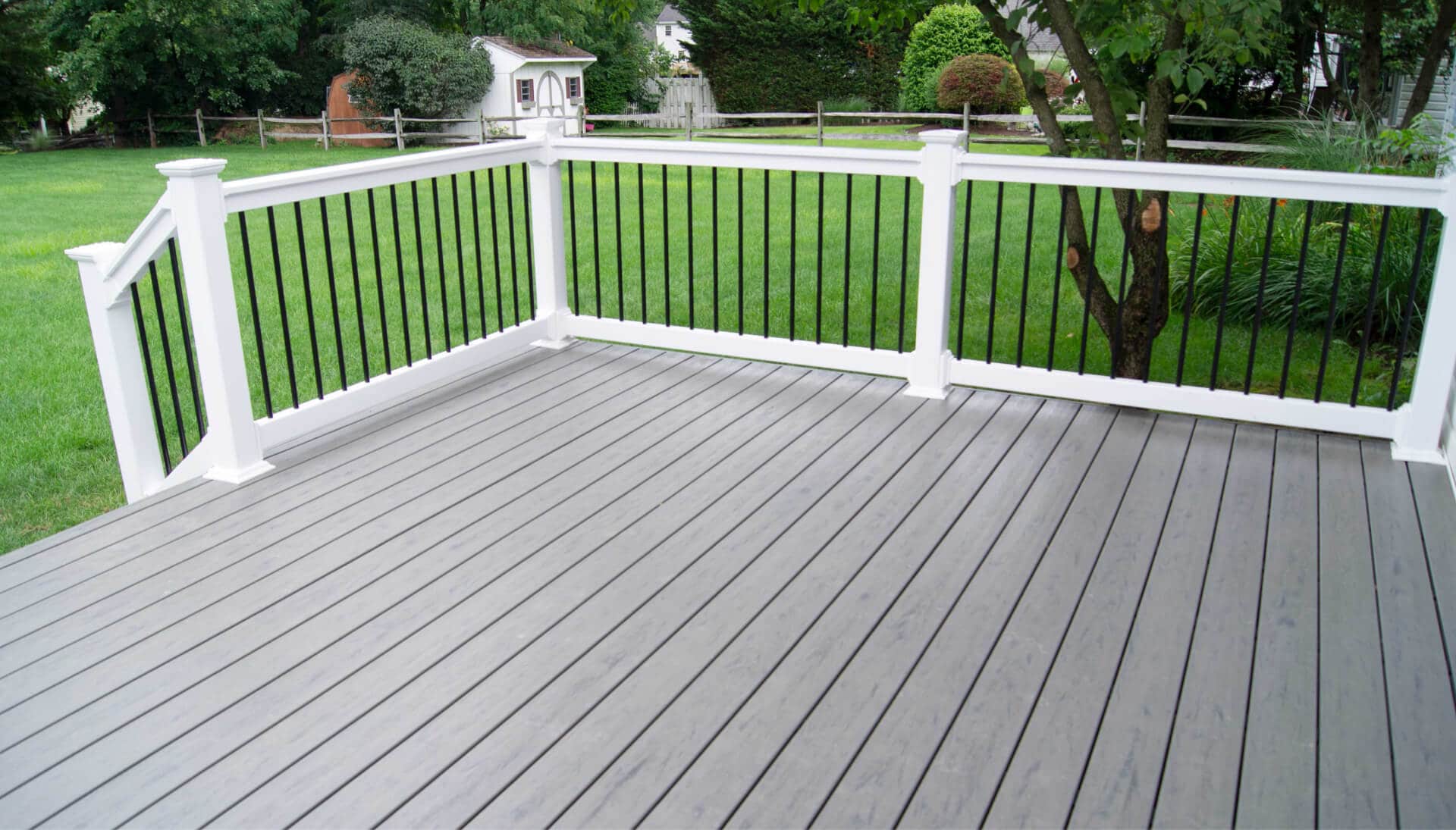 Specialists in deck railing and covers Everett, Washington
